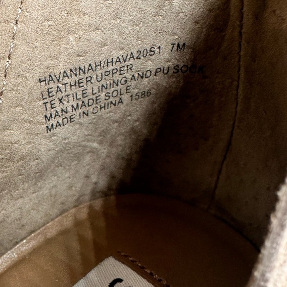 Steve Madden NEW Havannah Pointed Toe Cut-Out Booties Taupe Suede - Picture 13 of 16